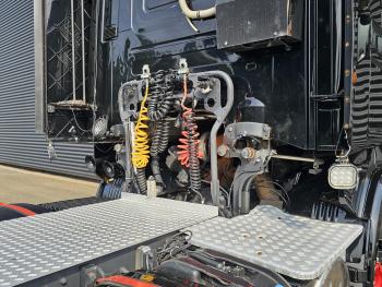 R500 V8 / MANUAL / RETARDER